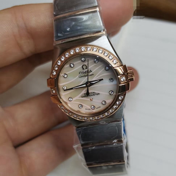 オメガ時計正面デザイン